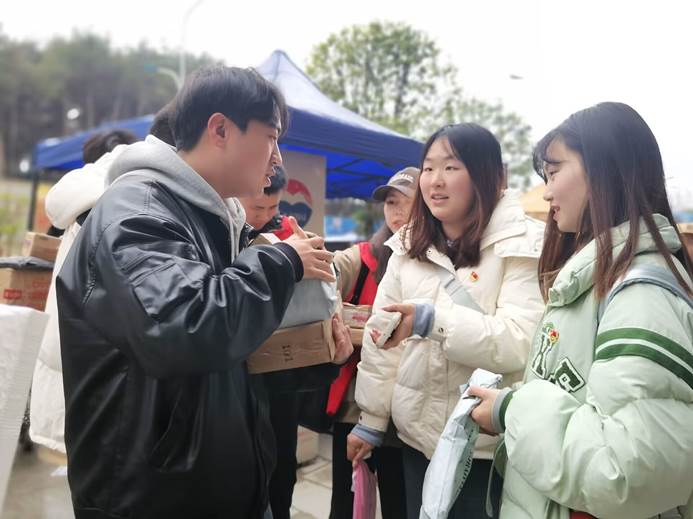 图示, 示意图

中度可信度描述已自动生成:ver1